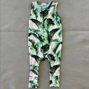 Posh Peanut Tropical Leaf Print Sleeveless Romper 🌴